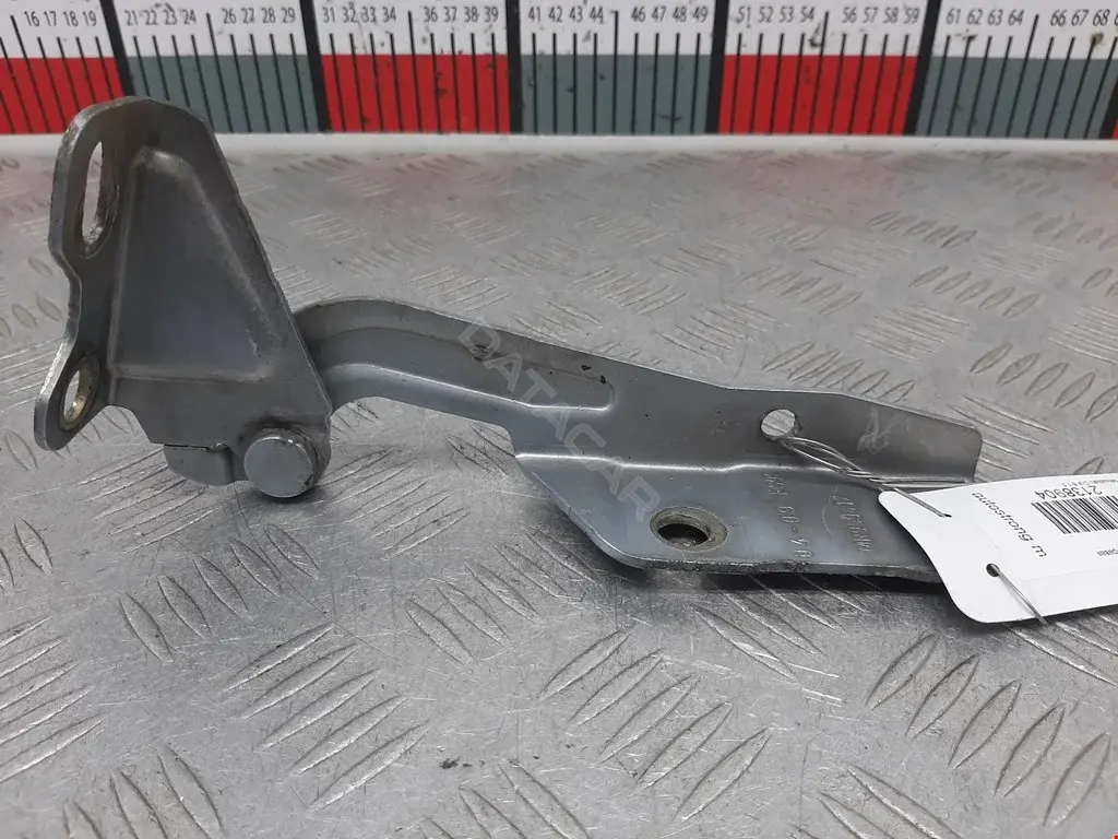 Петля капота MR959412