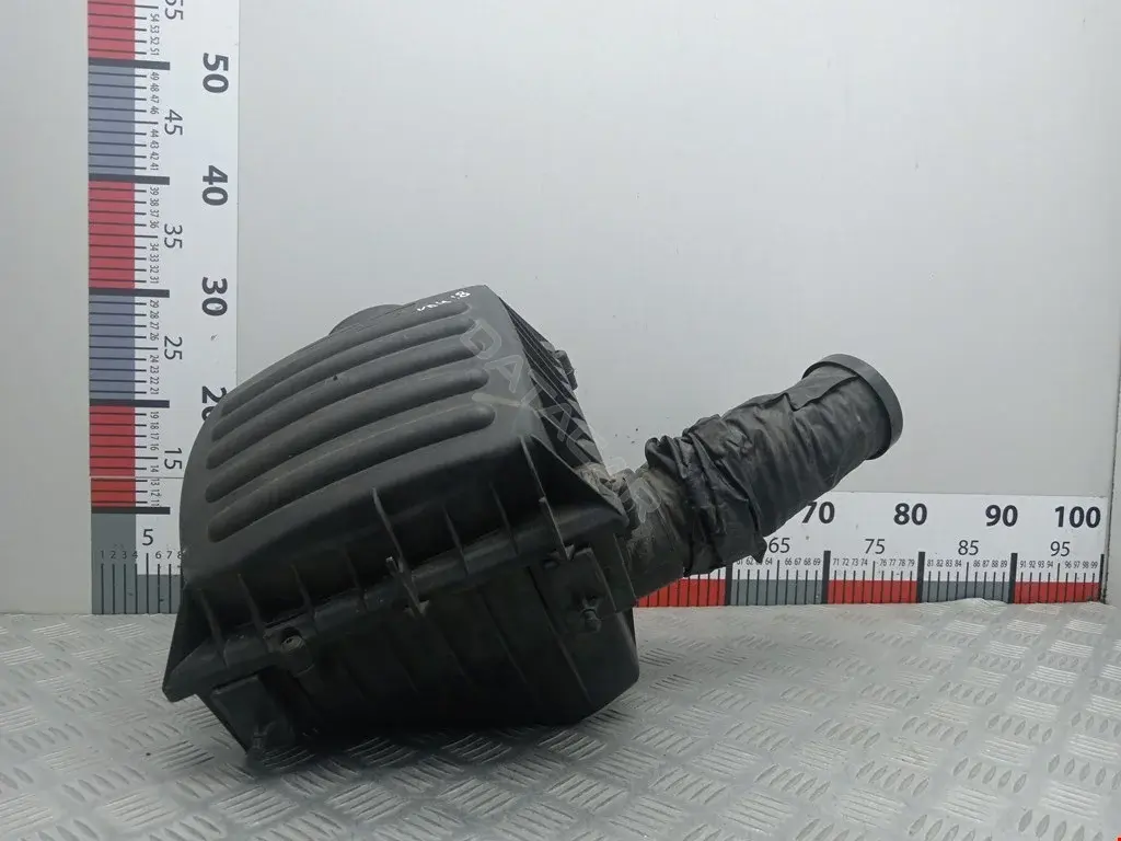 Корпус воздушного фильтра 9202572
