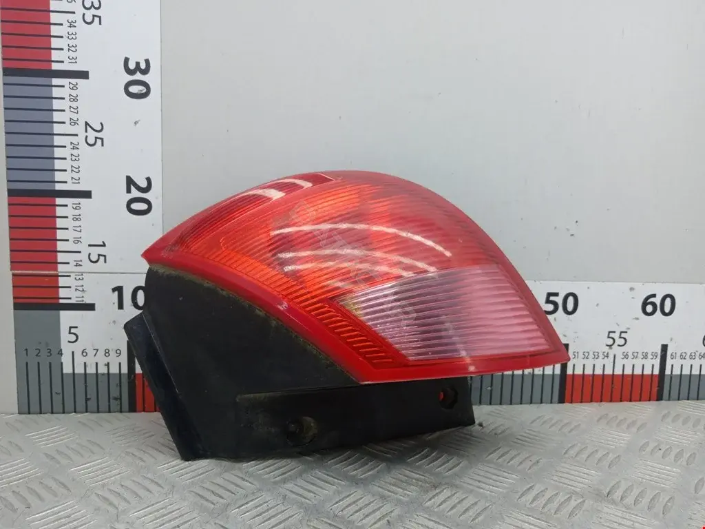 Задние фонари 3235922, 8331A036, MN186268