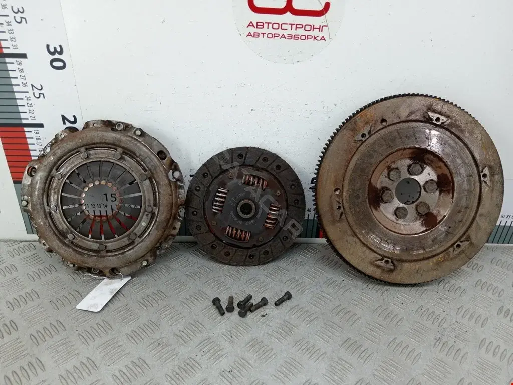 Маховик 90233792, R090232334