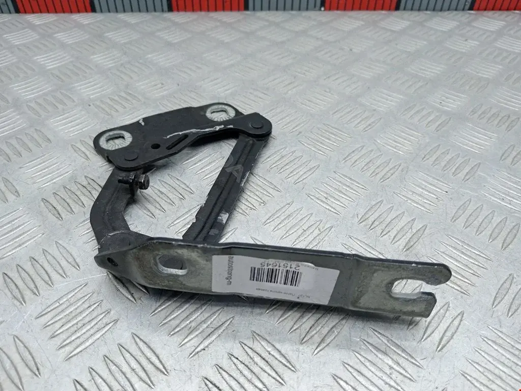 Петля капота A2518800228