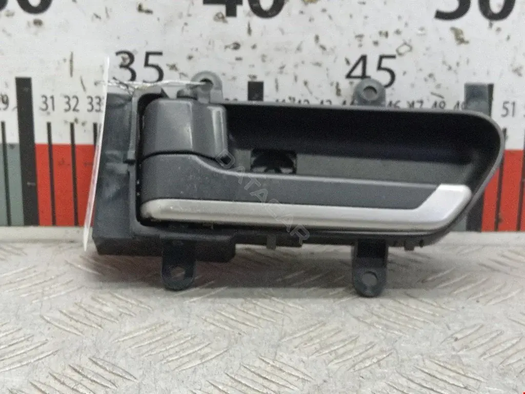 Ручка двери 80671CA002
