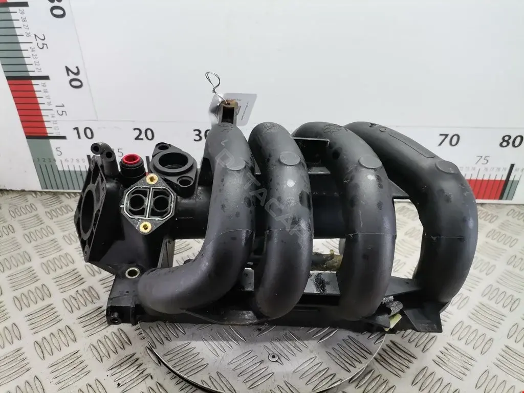 Коллектор впускной 1S4G9424AC