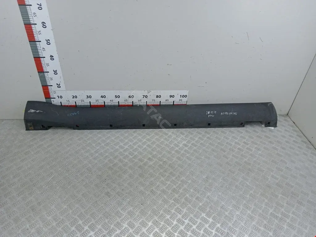 Накладка на порог 87754R2000
