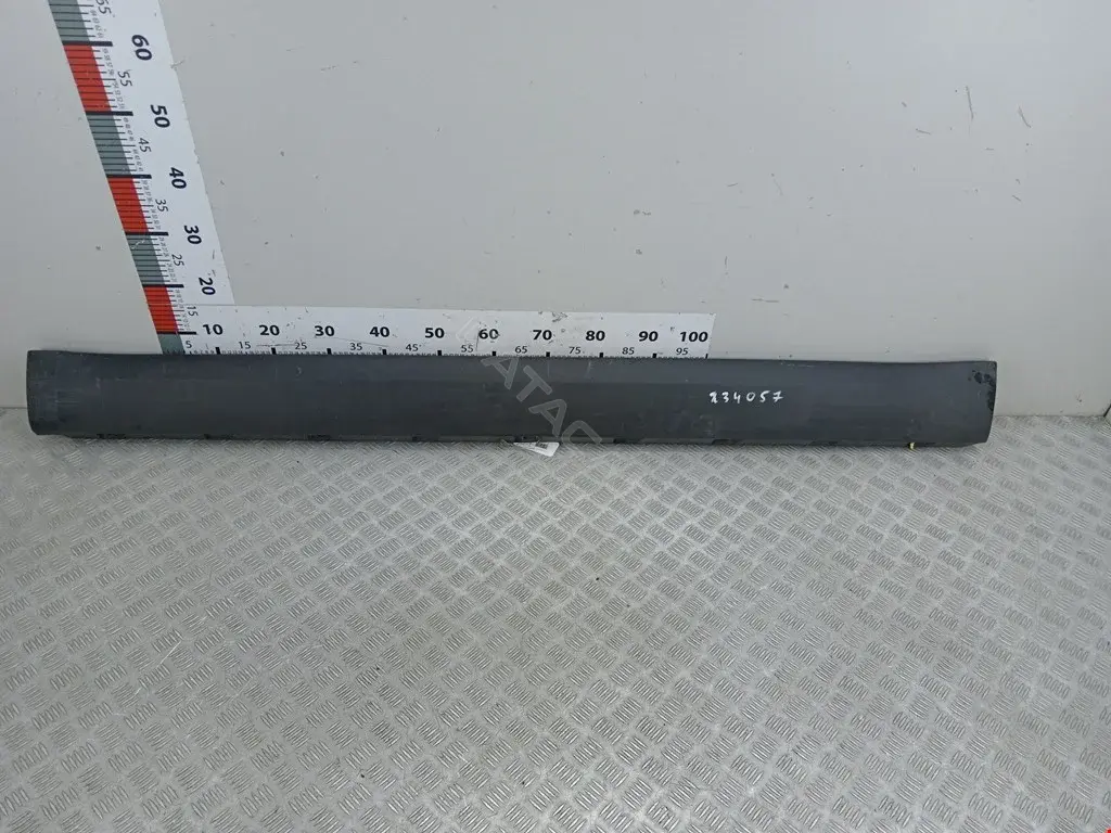 Накладка на порог 5L0855855C
