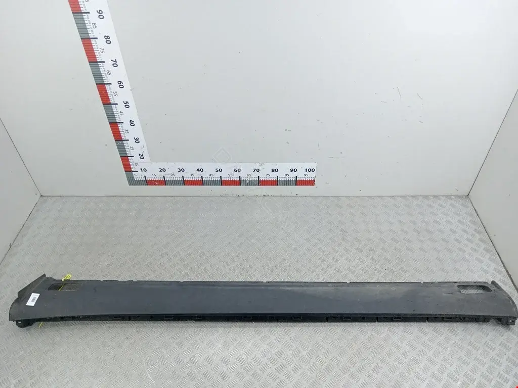 Накладка на порог 7P5853553