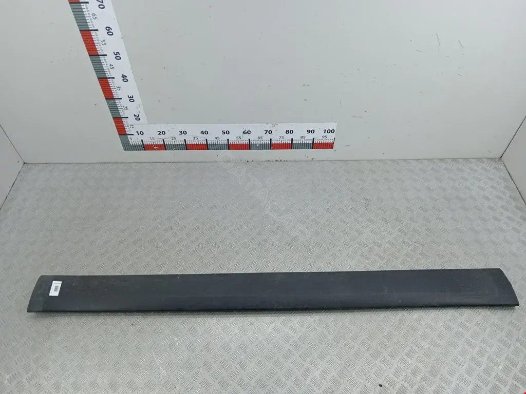 Накладка на порог 5L0853856A