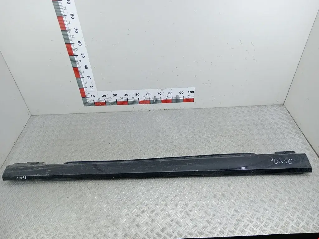 Накладка на порог A2126900840