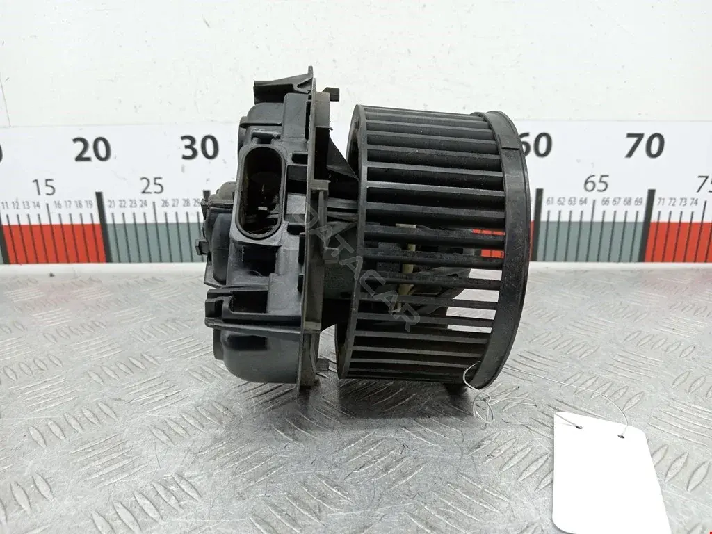 Моторчик печки 0011016748, 030910G, 069412289010