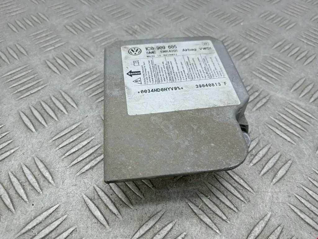 Блок управления подушками безопасности 1C0909605L, 5WK43121