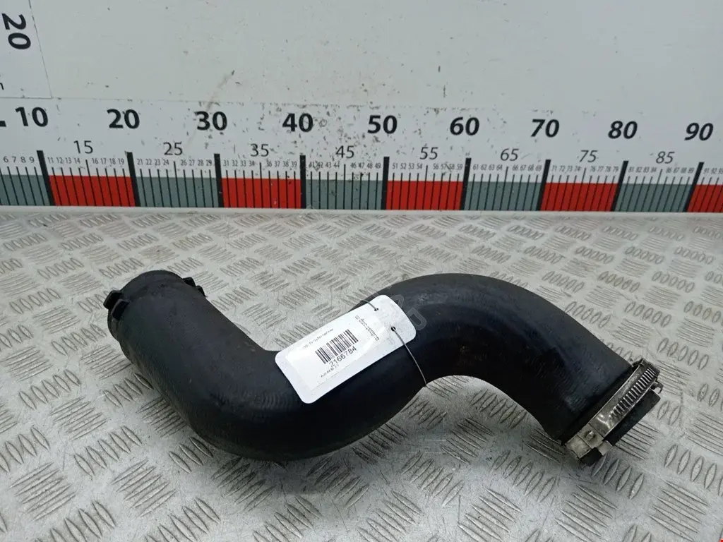 Патрубок интеркулера 8K0145673L