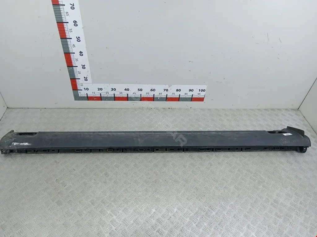 Накладка на порог 7P5854884
