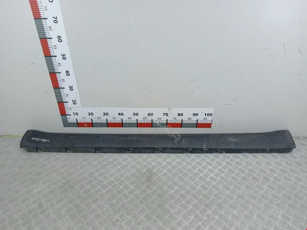 Накладка на порог 5L0853855A