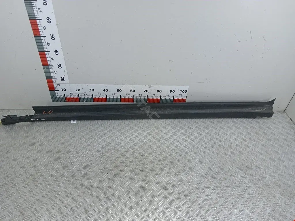 Накладка на порог 5177139605