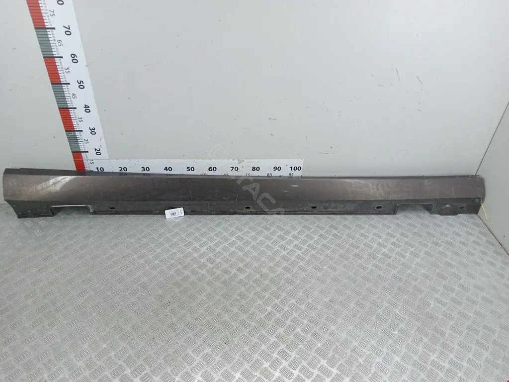 Накладка на порог A2126900840