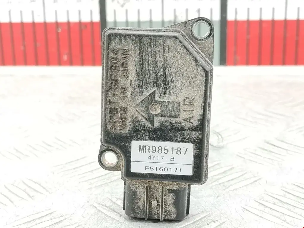 Датчик давления и температуры во впускном коллекторе (MAP) E5T60171, MR985187