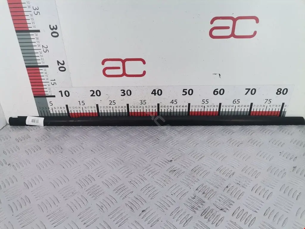 Молдинг двери 4696630117