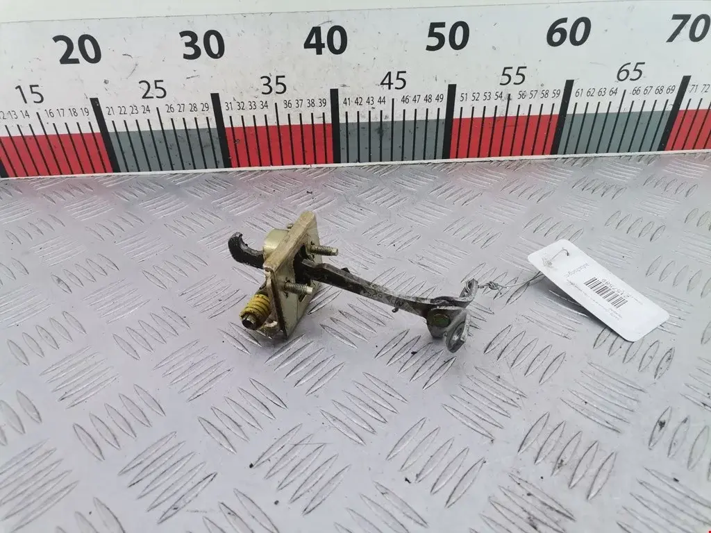 Ограничитель двери 2332Z30, 6004000137P, 9181G0