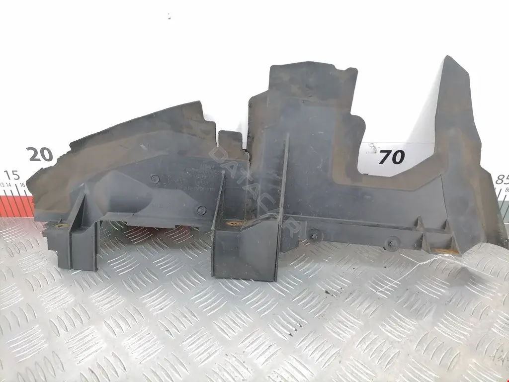 Воздуховод 4L0121283A