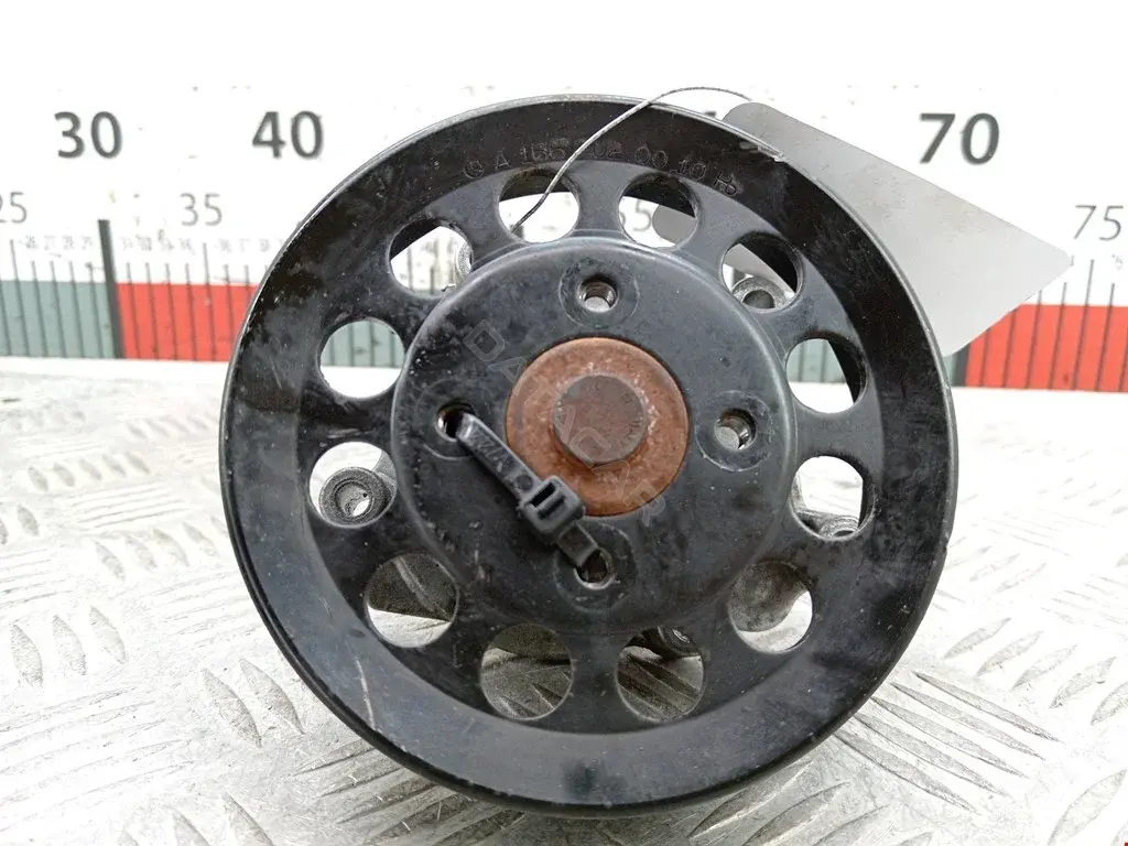 Водяной насос / Помпа A1684000702, R1662010310