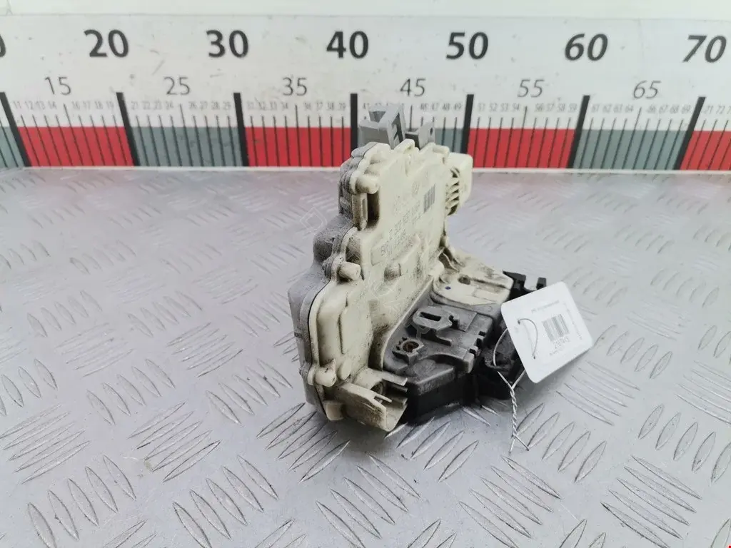 Замок двери 3C2837016A