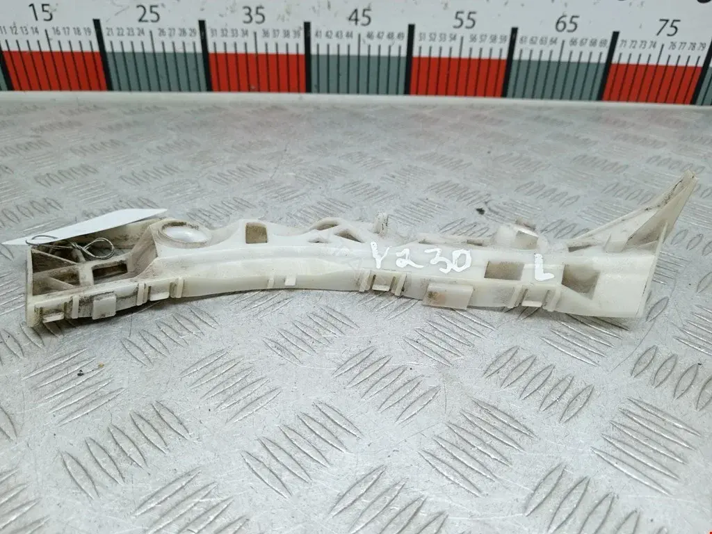 Кронштейн-направляющая бампера BP4K502J1A, BP4K502J1B, BP4K502J1C