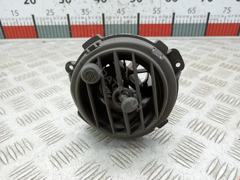 Дефлектор обдува салона SQ73WL8AA