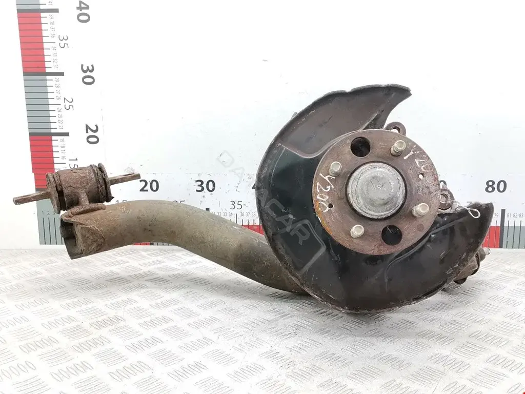 Поворотный кулак 52215S6DR10