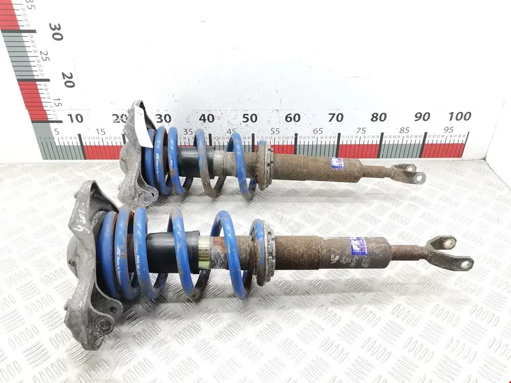 Стойка передняя 4B0412031CB, FKG36, G12820LR