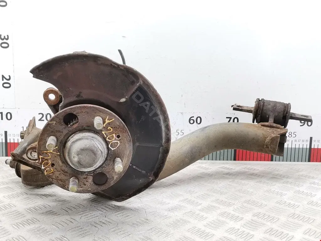 Поворотный кулак 52210S6DR10