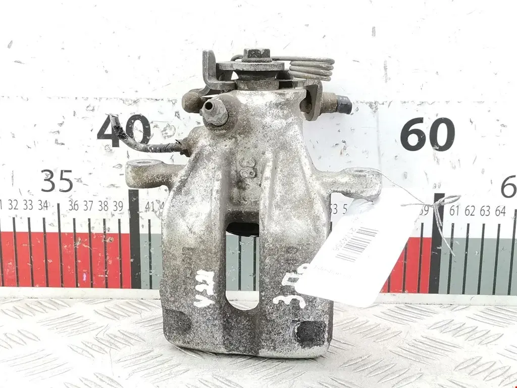 Суппорт тормозной 4401C9