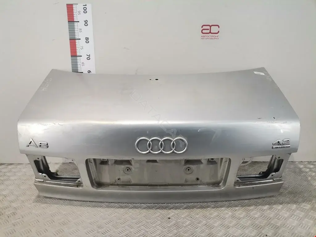 Крышка багажника 4D0827023N