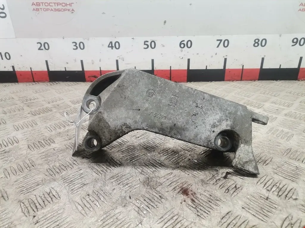Кронштейн двигателя 73502798