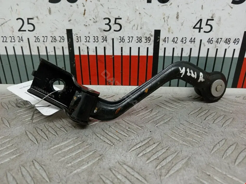 Ролик двери сдвижной 9033H4