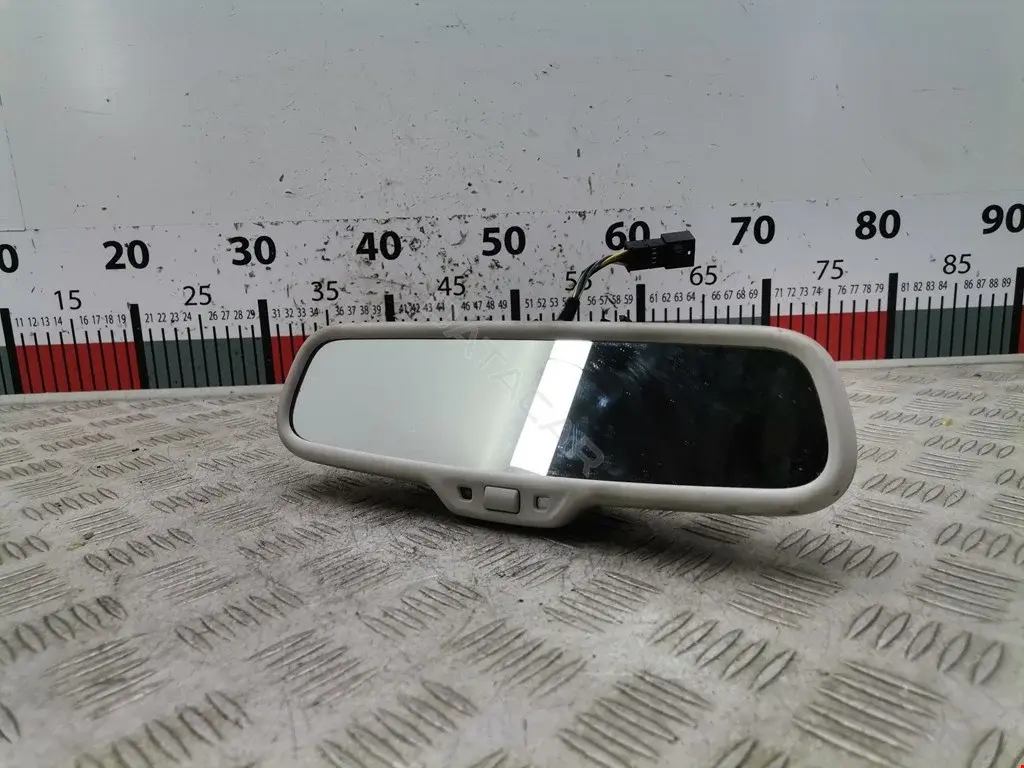 Внутреннее зеркало 8R0857511B