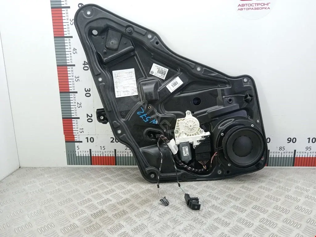 Стеклоподъемник 5N0839730F
