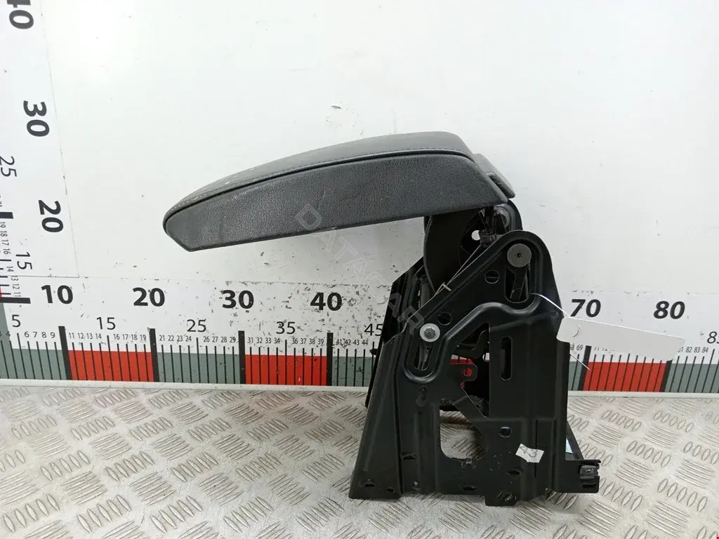 Подлокотник 1Z0864207A