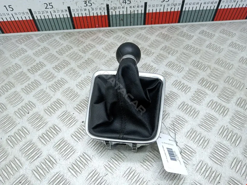 Ручка КПП 5N0711113G