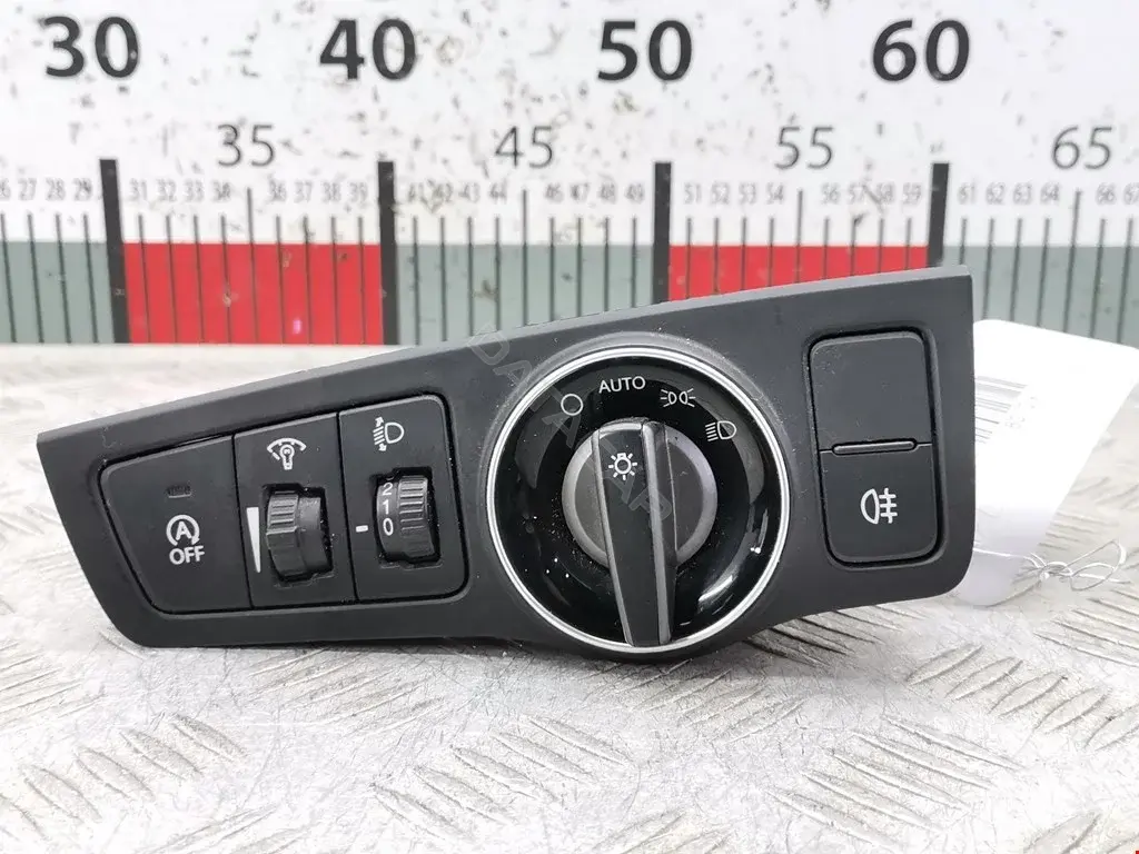 Переключатель подрулевой 933003Z870