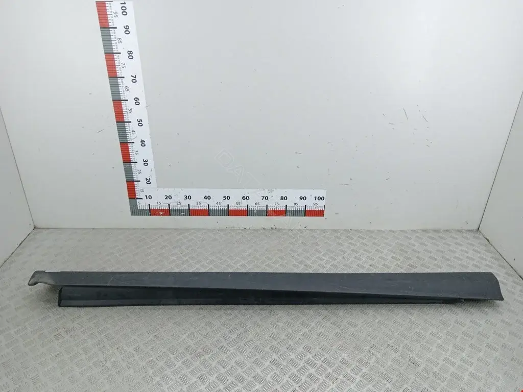 Накладка на порог BM51A10154A