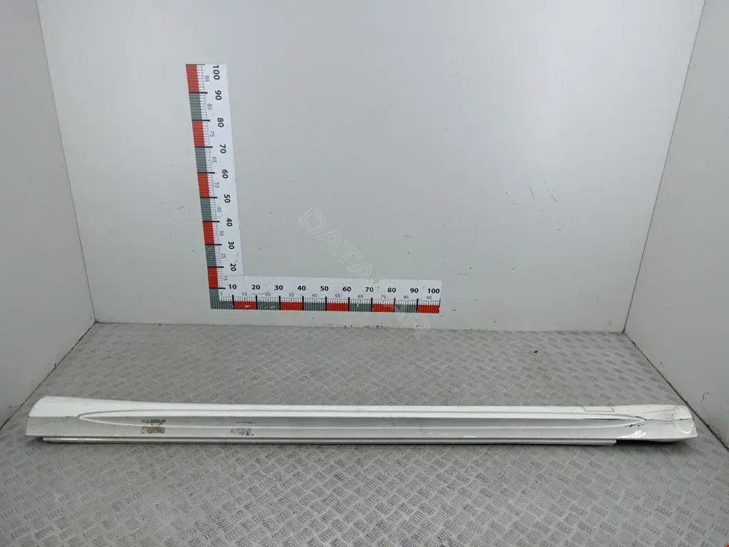 Накладка на порог A2126901740