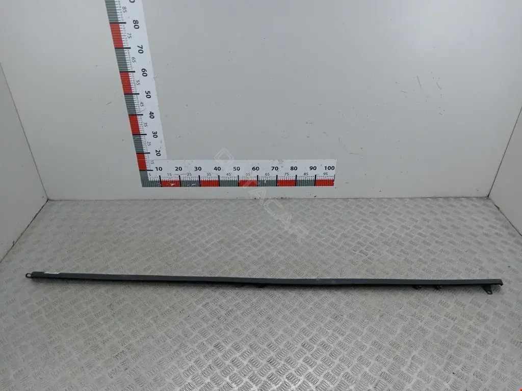 Накладка на порог 1L247810155ABW