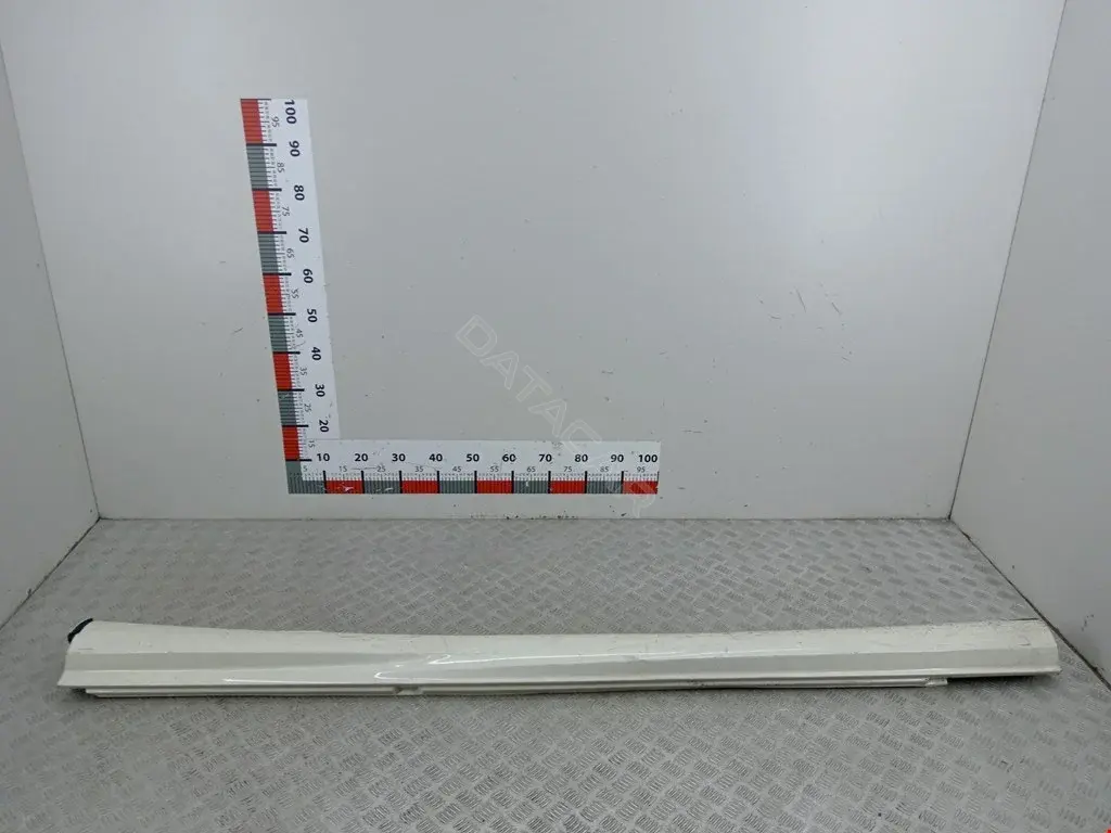 Накладка на порог A2046981354