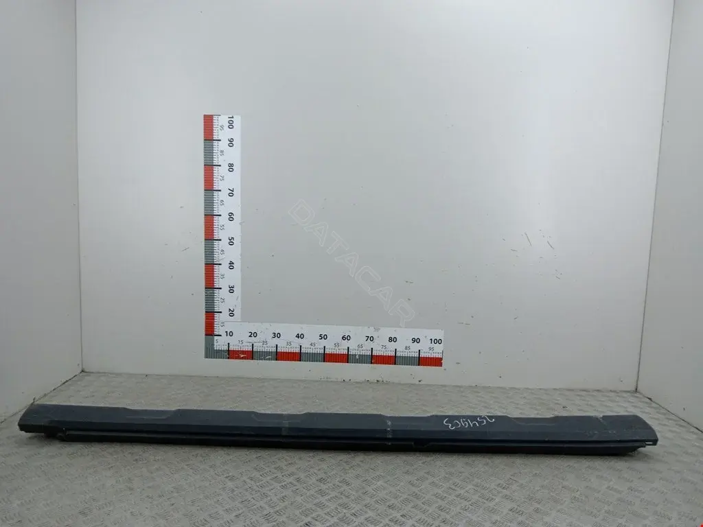 Накладка на порог A1566901840