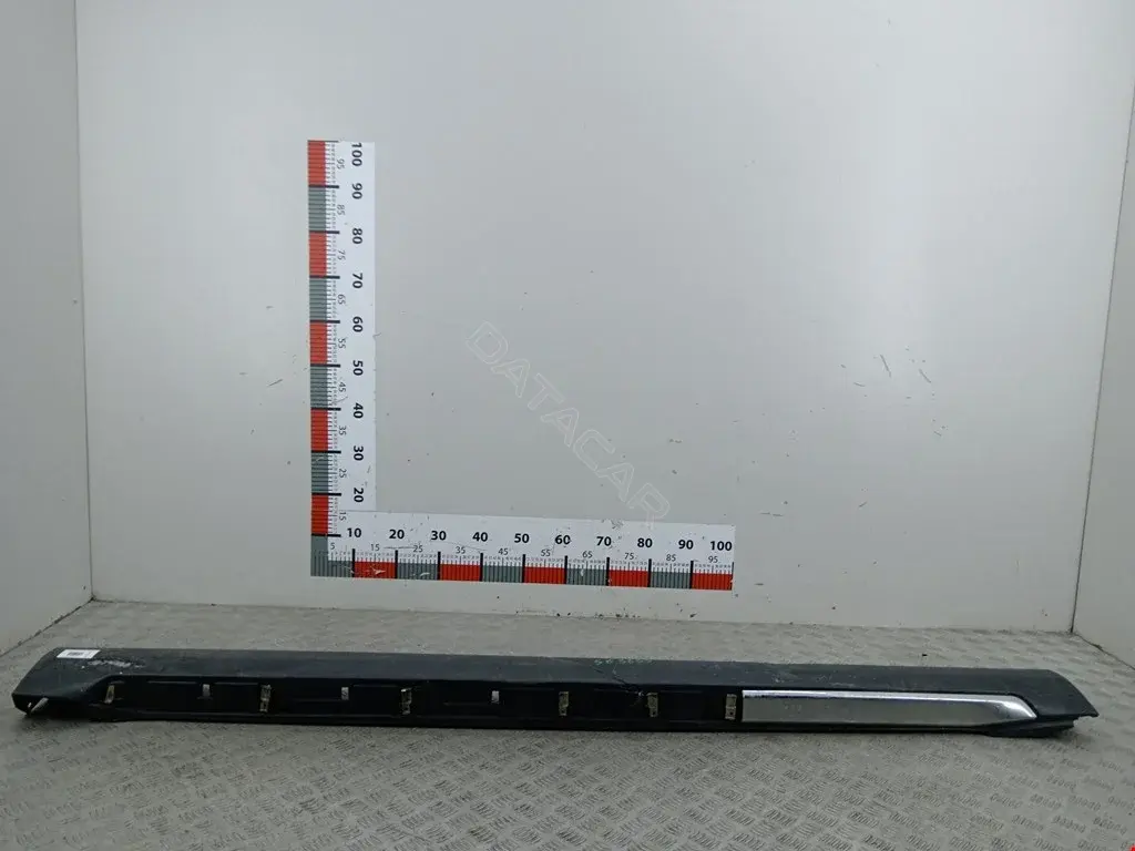 Накладка на порог 6512A13702