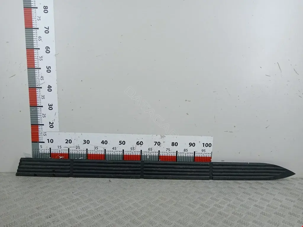 Накладка на порог 517716A120