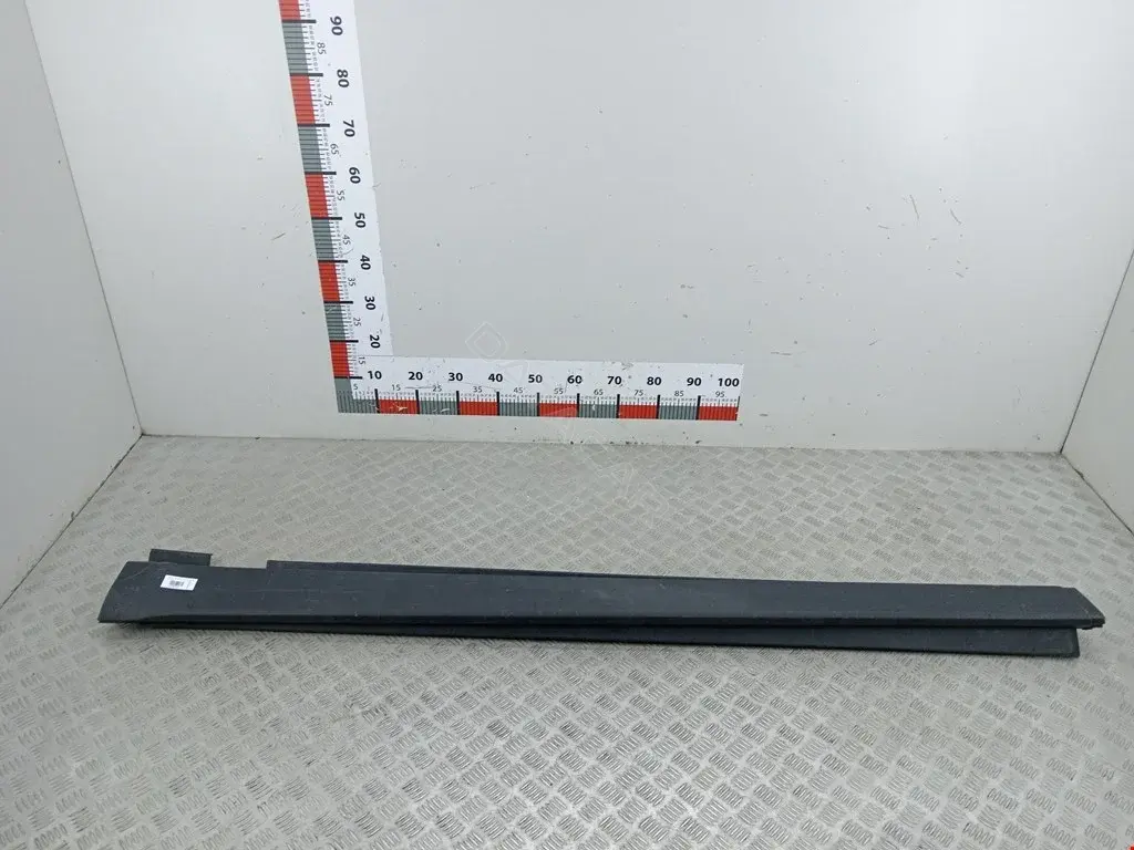 Накладка на порог A1646900140