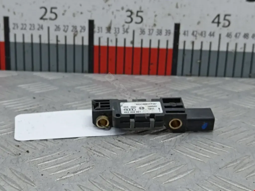 Датчик удара 8E0959651, 8E0959651B, V10720874