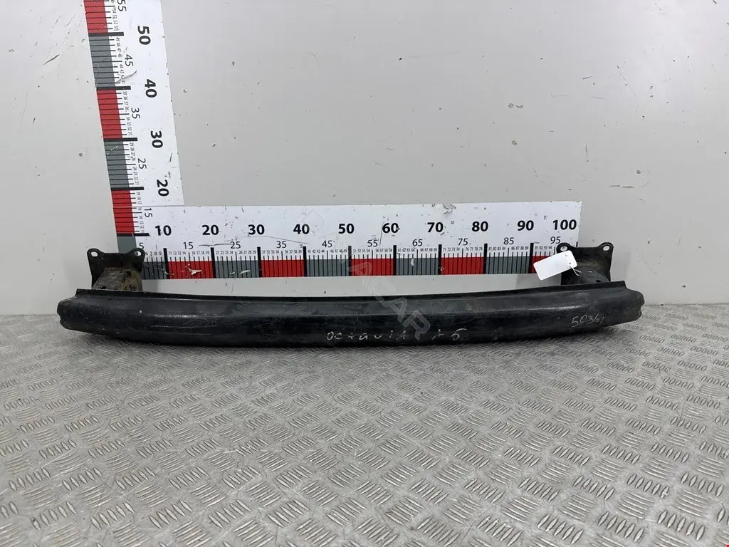 Усилитель бампера 1Z5807305, 1Z5807305A, 1Z5807305C