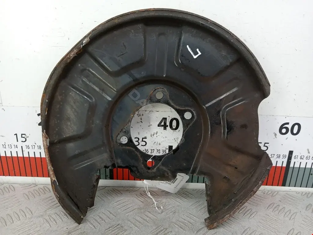 Защита тормозного диска 527003Z010